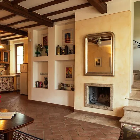 Il Roseto Apartment *